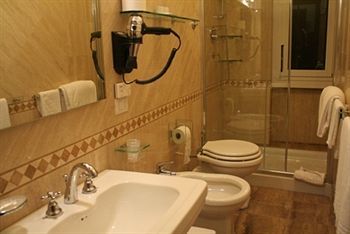 Pensión La Dolce Barberini 3*